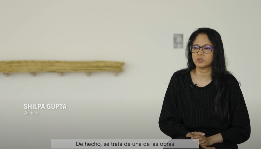 Centro Botin Entrevista a Shilpa Gupta y Bárbara Rodríguez Muñoz. Exposición Yo también vivo bajo tu cielo